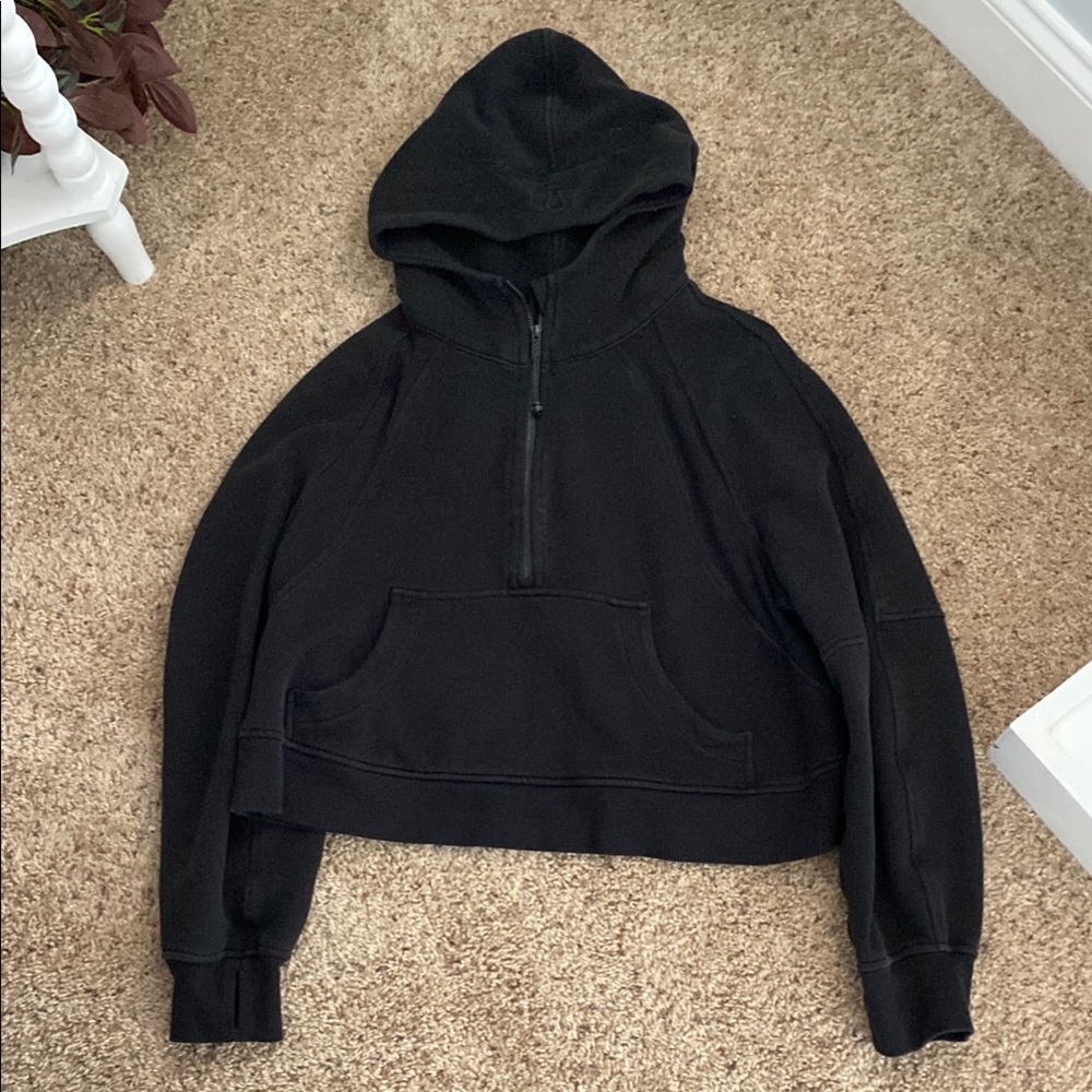 Black Lululemon Scuba